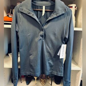 ATHLETA FLURRY SEAMLESS HENLEY TOP